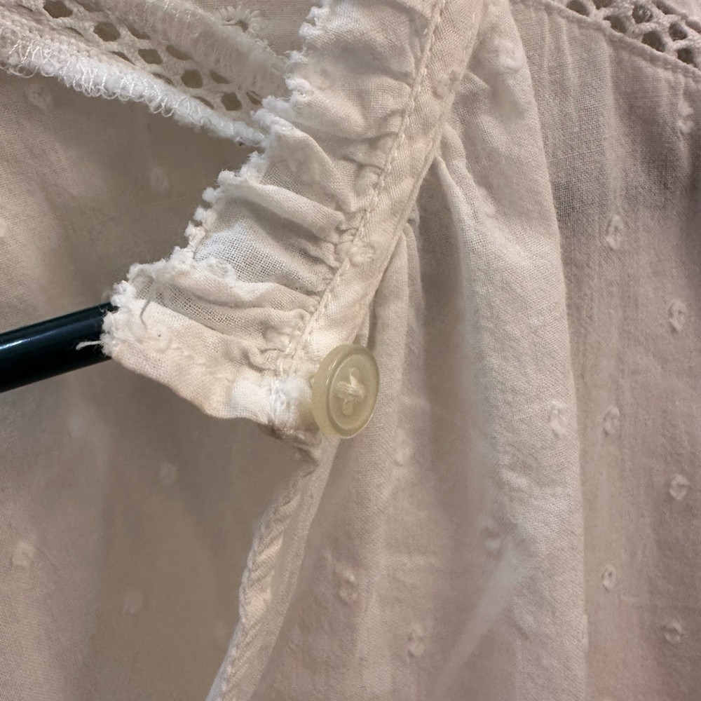 LOFT Women's White Eyelet Top. Petite Medium. - Picture 6 of 14